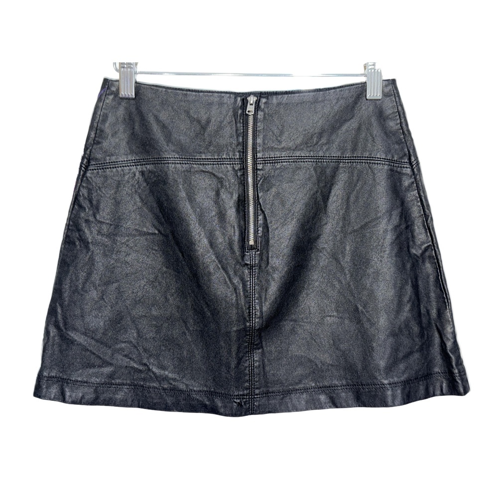 Abercrombie & Fitch Black Vegan Leather Faux Leather Mini Skirt Womens Size 0 - Picture 2 of 8